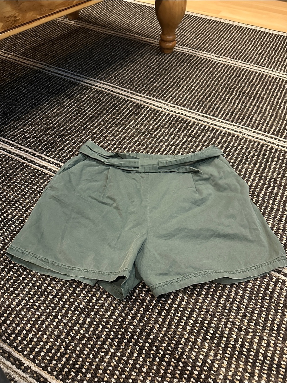 Vero Moda High-Waist Pleated Shorts in Sage Green